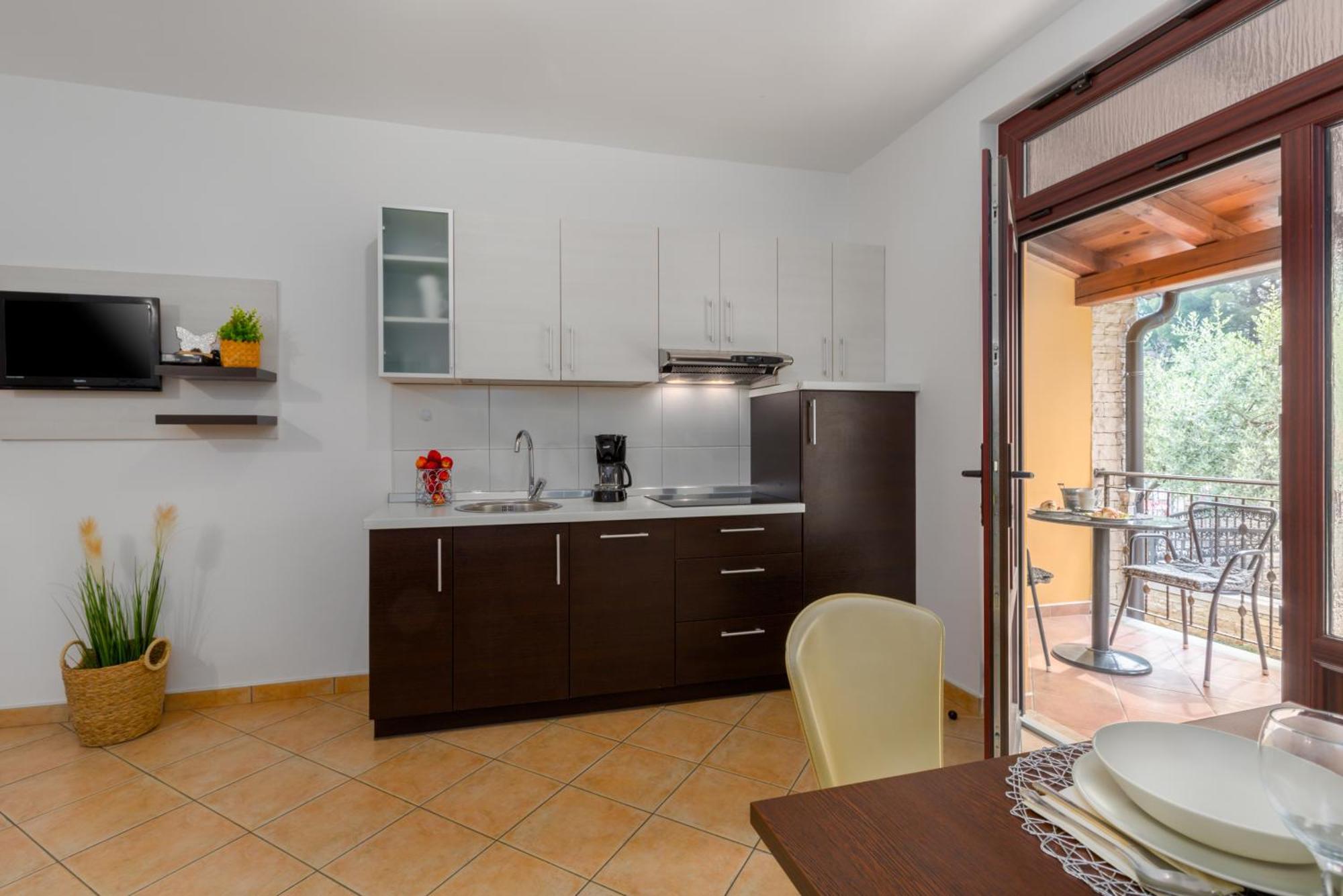 Studio Apartments Pinia-Marina โปเรช ภายนอก รูปภาพ